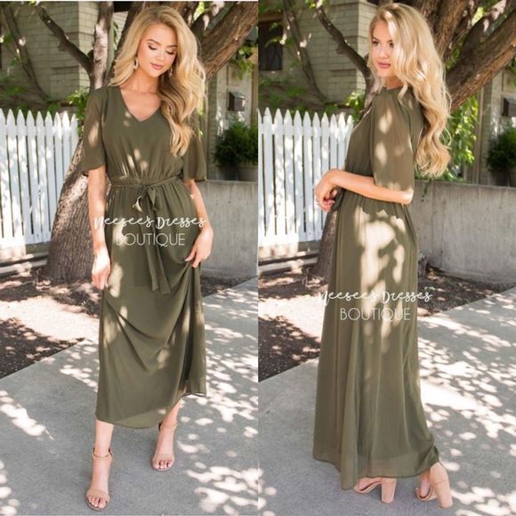 green v neck maxi dress